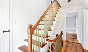 42 Second St, Newport, RI 02840