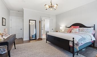 1210 Signal Lake Ct, Baldwin City, KS 66006