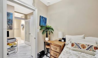 2000 Island Blvd 203, Aventura, FL 33160