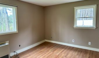 28 Mount Vernon Rd, Augusta, ME 04330