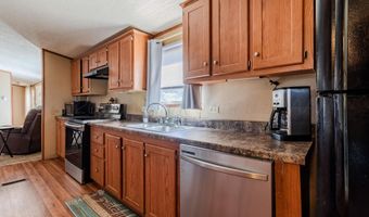 2420 E Willow Creek Dr, Amarillo, TX 79108