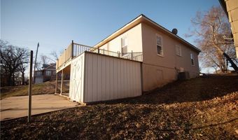 1520 S 7th St, Atchison, KS 66002