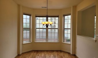 6480 CHEYENNE Dr 201, Alexandria, VA 22312