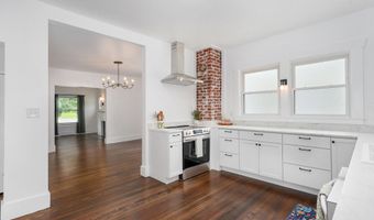 412 E Walker St, Ash Grove, MO 65604