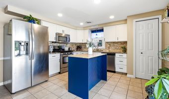 416 Ocean Ave, Beachwood, NJ 08722