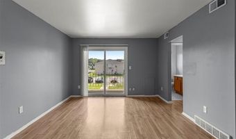9993 Allen Pointe Dr, Allen Park, MI 48101