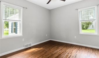 1118 Hawthorne St, Alexandria, MN 56308