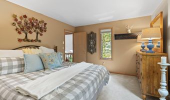129 Woodbury, Blakeslee, PA 18610