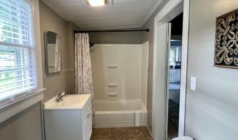 588 Second St, Ayden, NC 28513