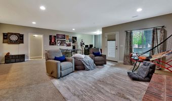 4820 N Indian Oak St, Bel Aire, KS 67226