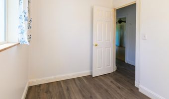 101 Abby Ave #B, Benton City, WA 99320