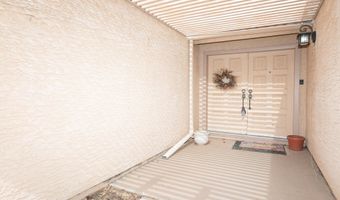 26213 S LAKEWOOD Dr 18, Sun Lakes, AZ 85248