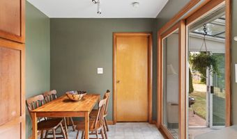 21 Alder Ln, Burlington, VT 05401