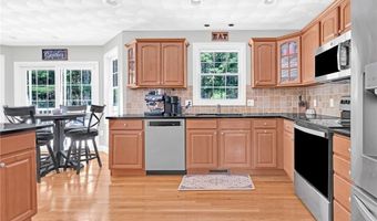 5 WEYMOUTH Ln, Coventry, RI 02816