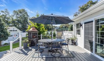23 Pelican Dr, Bayville, NJ 08721