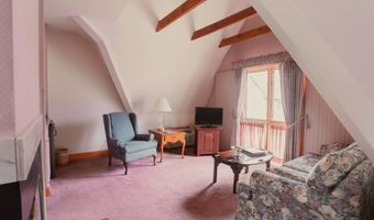 124 Elm St, Bennington, VT 05201