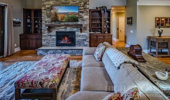 214 Pasture Ln, Banner Elk, NC 28604