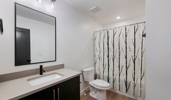 507 W 620 N 127, Centerville, UT 84014