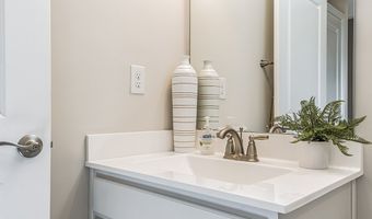 19 Cedardale Ct, Lower, NJ 08251