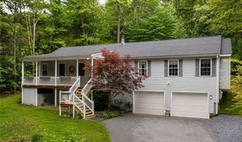 167 Vernon Dr, Glocester, RI 02814