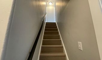 802 E ELM St, Conshohocken, PA 19428