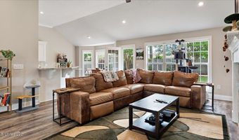 357 Kings Ridge Cir, Brandon, MS 39047