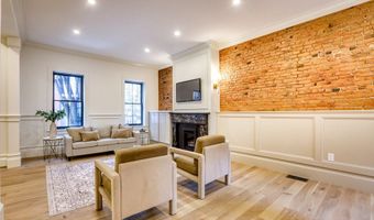 16 Chestnut St, Boston, MA 02129