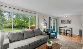7803 Glenda Ct, Apple Valley, MN 55124