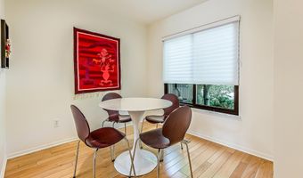 2 Haverhill Ct, Ann Arbor, MI 48105