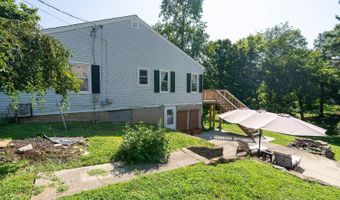 207 Donna Dr, Aurora, IN 47001