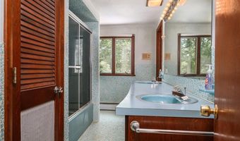 1 Rocky Crest Rd, Cumberland, RI 02864
