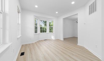 2032 S LANGLEY St, Arlington, VA 22204