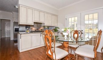 2447 OAKWOODS Ln, Alexander City, AL 35010