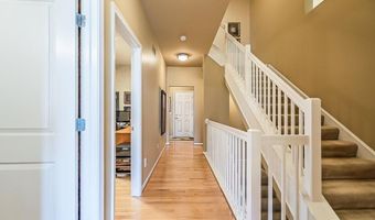 5401 Pinnacle Ct, Ann Arbor, MI 48108