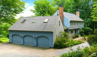 10 Candlewood Dr, Amherst, NH 03031