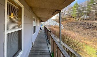 3059 NC 261 Hwy, Bakersville, NC 28705