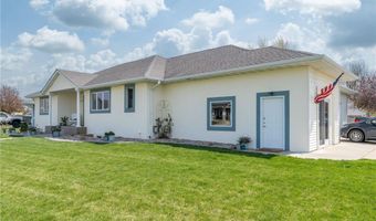 109 Kristy Ln, Mankato, MN 56001