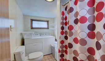 300 Northup St, Cranston, RI 02905