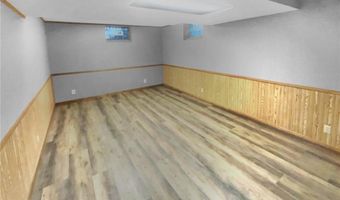 8906 138th Street Ct, Apple Valley, MN 55124