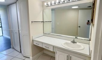 20400 W Country Club Dr 608, Aventura, FL 33180