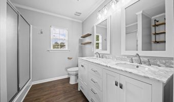 415 Standing Rock Dr, Boiling Springs, SC 29316