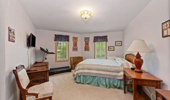 1 Mayhew Tpke, Bridgewater, NH 03222