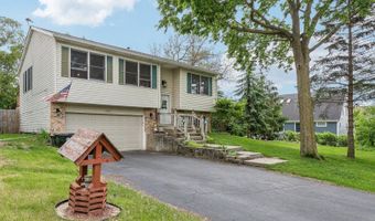 40511 N Minena St, Antioch, IL 60002