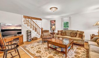 27 Highview Ter, Belfast, ME 04915