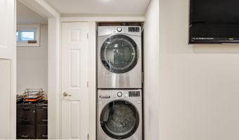 240 Bragg's Ln, Barnstable, MA 02630