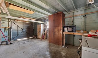 310 S 3rd St, Abbott, TX 76621