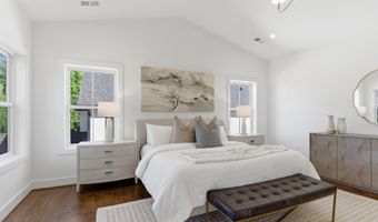 7705 HOLIDAY Ter, Bethesda, MD 20817