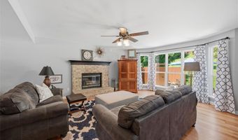 329 Gateford Dr, Ballwin, MO 63021