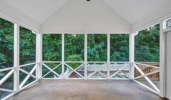 104 Westlake Cir, Americus, GA 31709