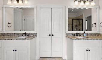 822 Osagian Cir, Brandon, MS 39042